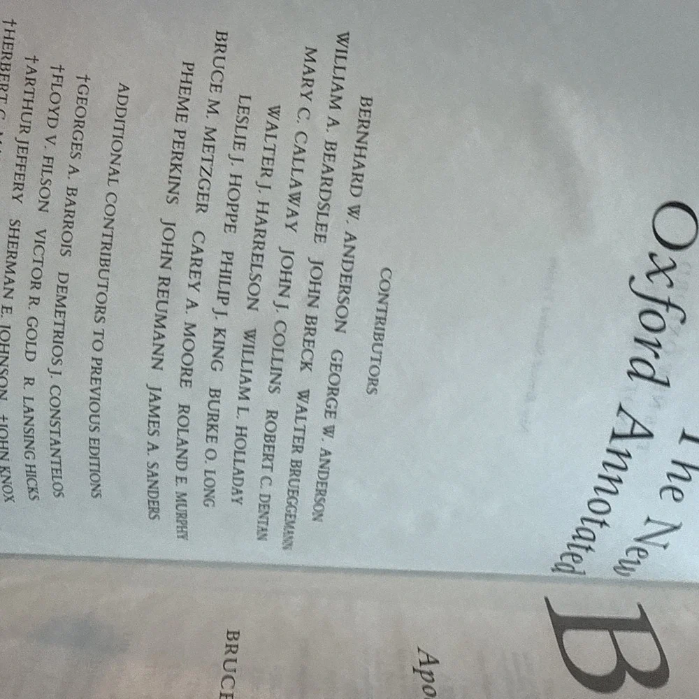 The New Oxford Annotated Bible with the Apocrypha: New Revised Standard NRSV